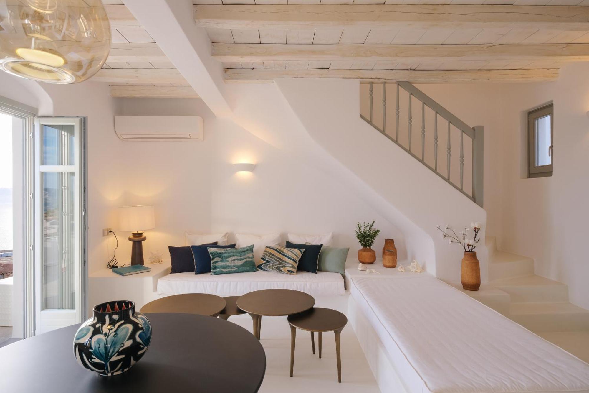 Odyssey Rock Milos Sunset Suites Plaka  Exterior photo