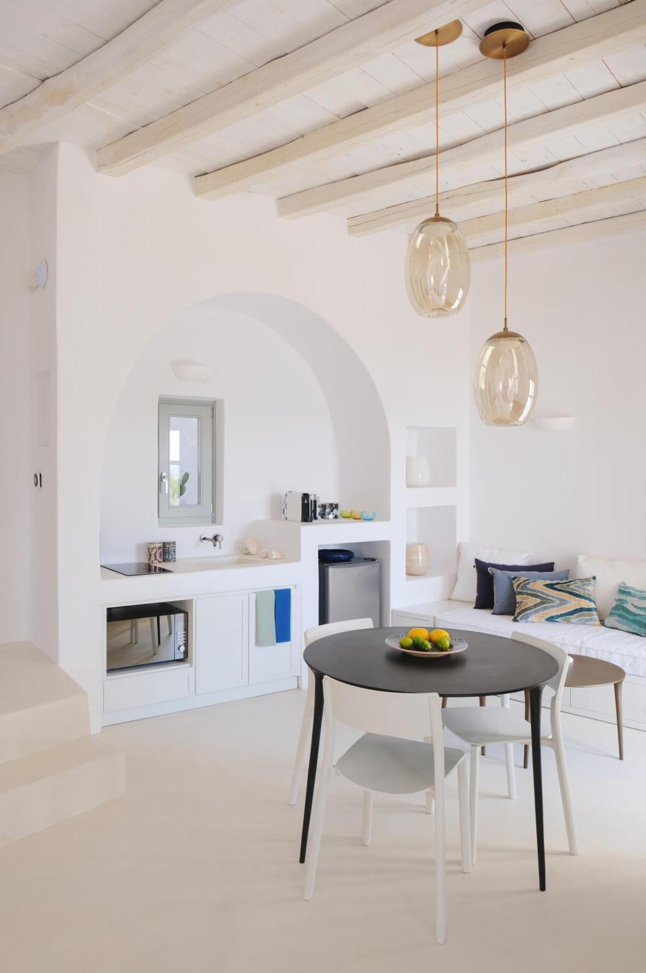 Odyssey Rock Milos Sunset Suites Plaka  Exterior photo